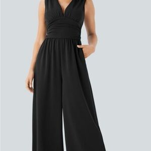 HALARA Black Sleeveless Jumpsuit
